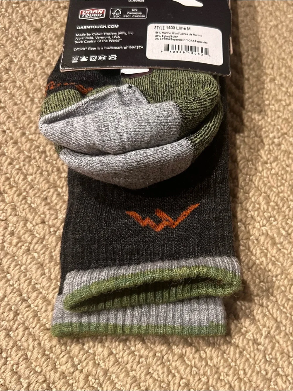 Darn Tough Hike/Trek Cushioned Boot Socks Men’s Medium US 8-9.5 - New with Tags